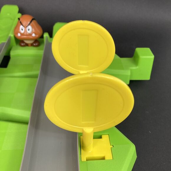 Replacement Part Hot Wheels Mario Kart Circuit Coin Sign Track-Slam Replacement - Picture 6 of 9